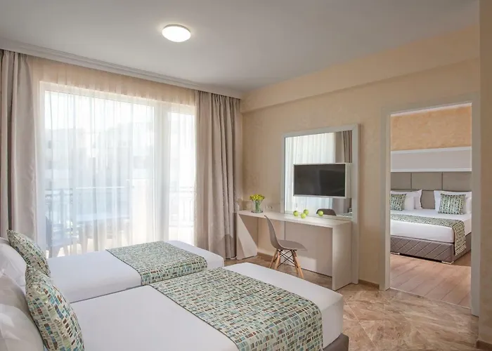 Marina White Sands Hotel Obzor